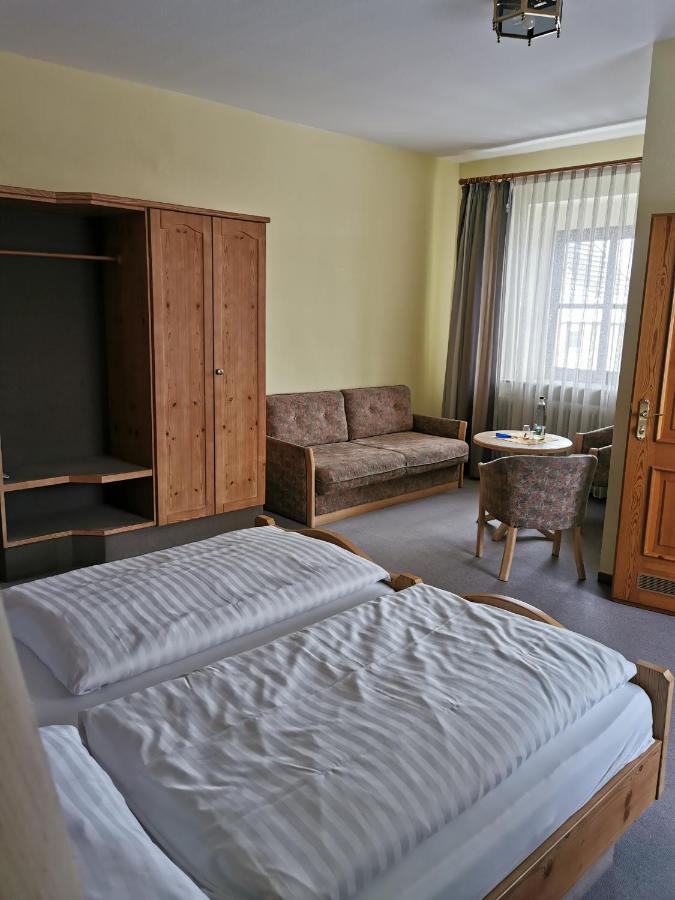 Hotel Alte Post Neuses à Prichsenstadt Extérieur photo